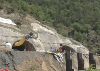 Фейк за срутване в тунел Железница