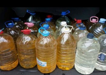 Млада кръчмарка хваната с нелегални туби