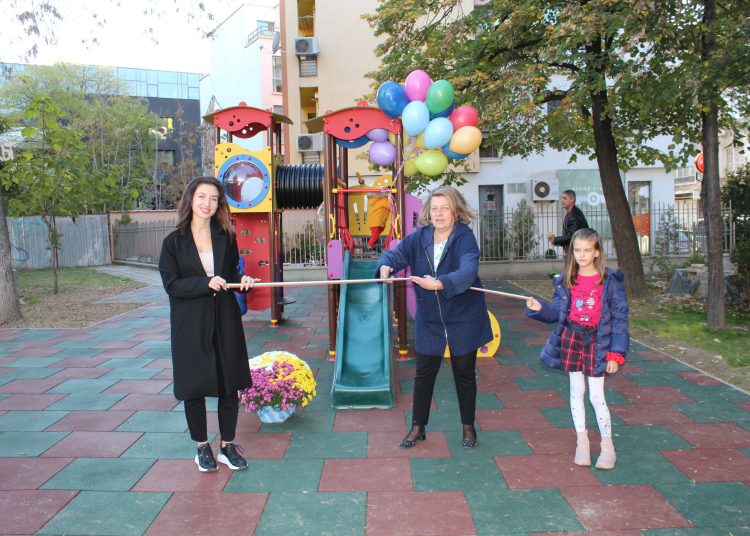 Нова детска площадка и в парк Моливчета