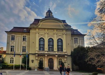 Все повече пловдивчани помагат на украинци