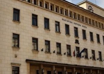 Ръстът на кредитите надхвърля депозитите