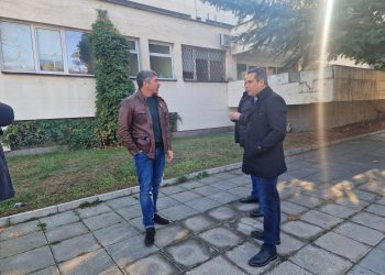 Паркоместа за клубовете до стадион Ботев