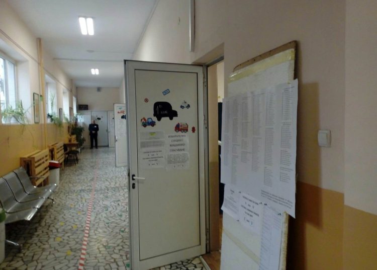 Изборният ден стартира без проблеми