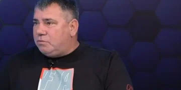Козарев иска гигантите в топа на аматьорите