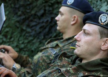 Германия въвежда задължителна военна служба