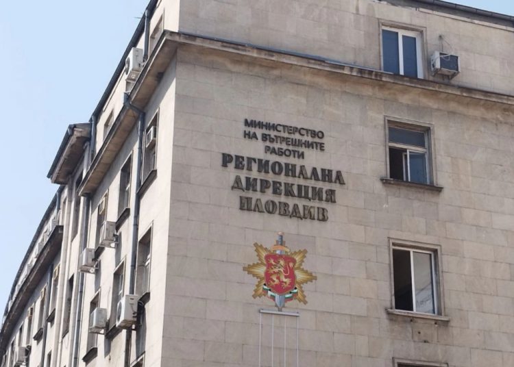 Протести спират движението в Труд и Рогош