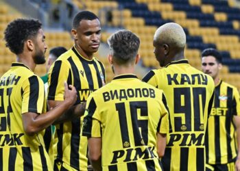 Ботев размаза Берое 4:0 в контрола