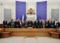 След източногерманци – и източни американци при Радев