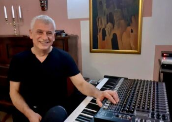 Стоиц Гъдев издаде тритомна книга с авторска музика