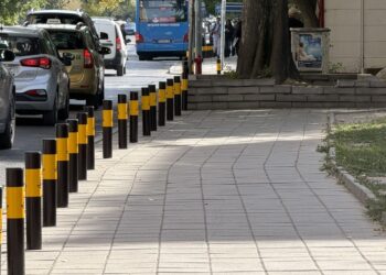 Обновяват антипаркинг стълбчетата в Пловдив
